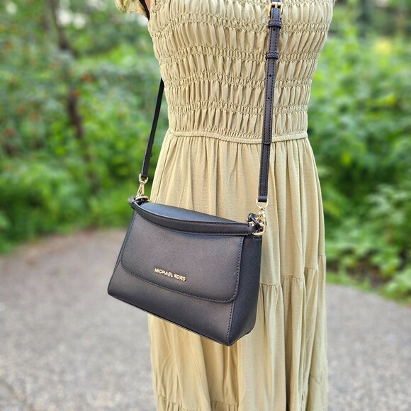 Michael Kors Handbags - Michael Kors Black Purse Crossbody, Pre-owned